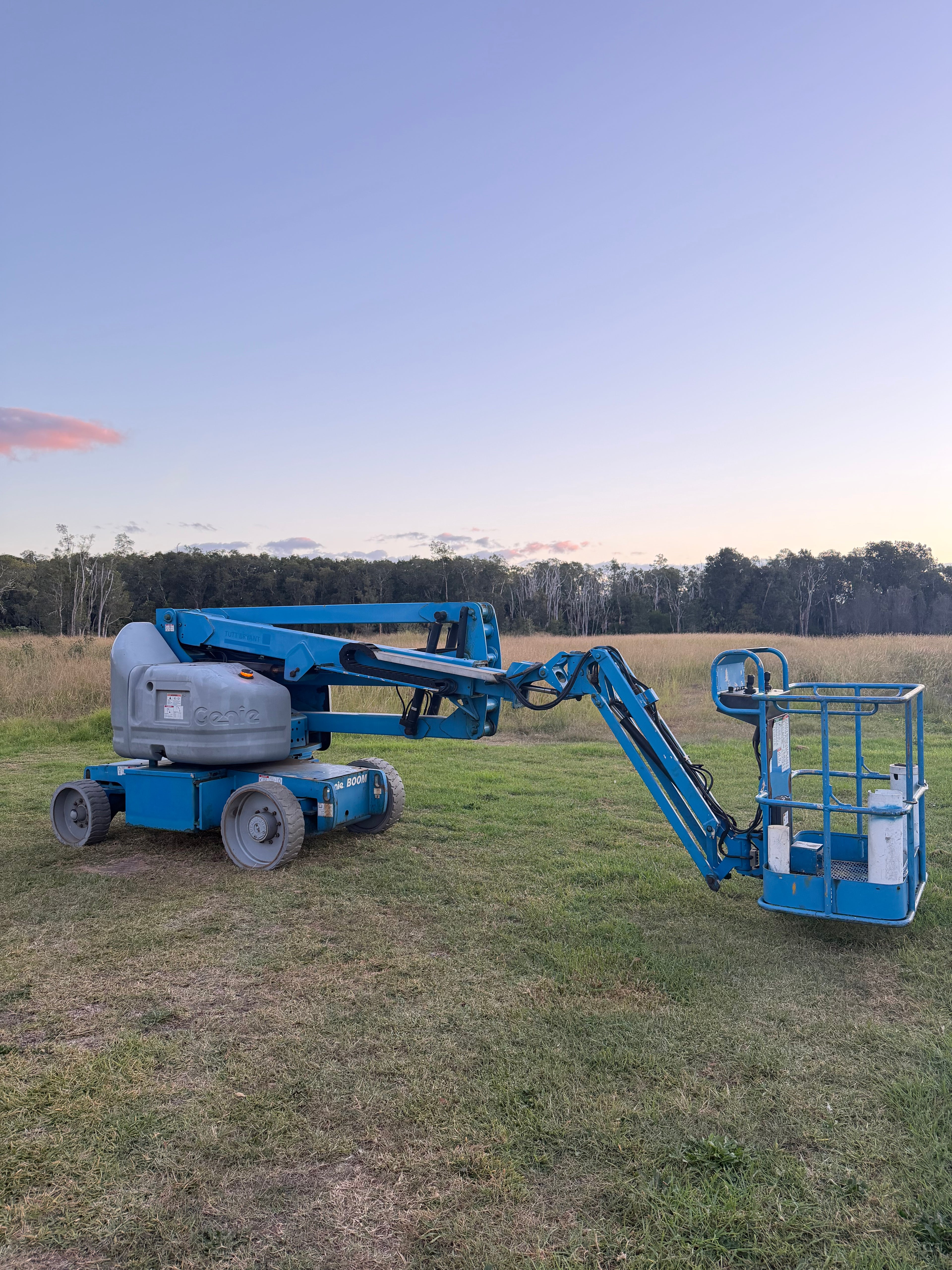 2016 Genie EWP Z40/23 NRJ Electric Knuckle Boom