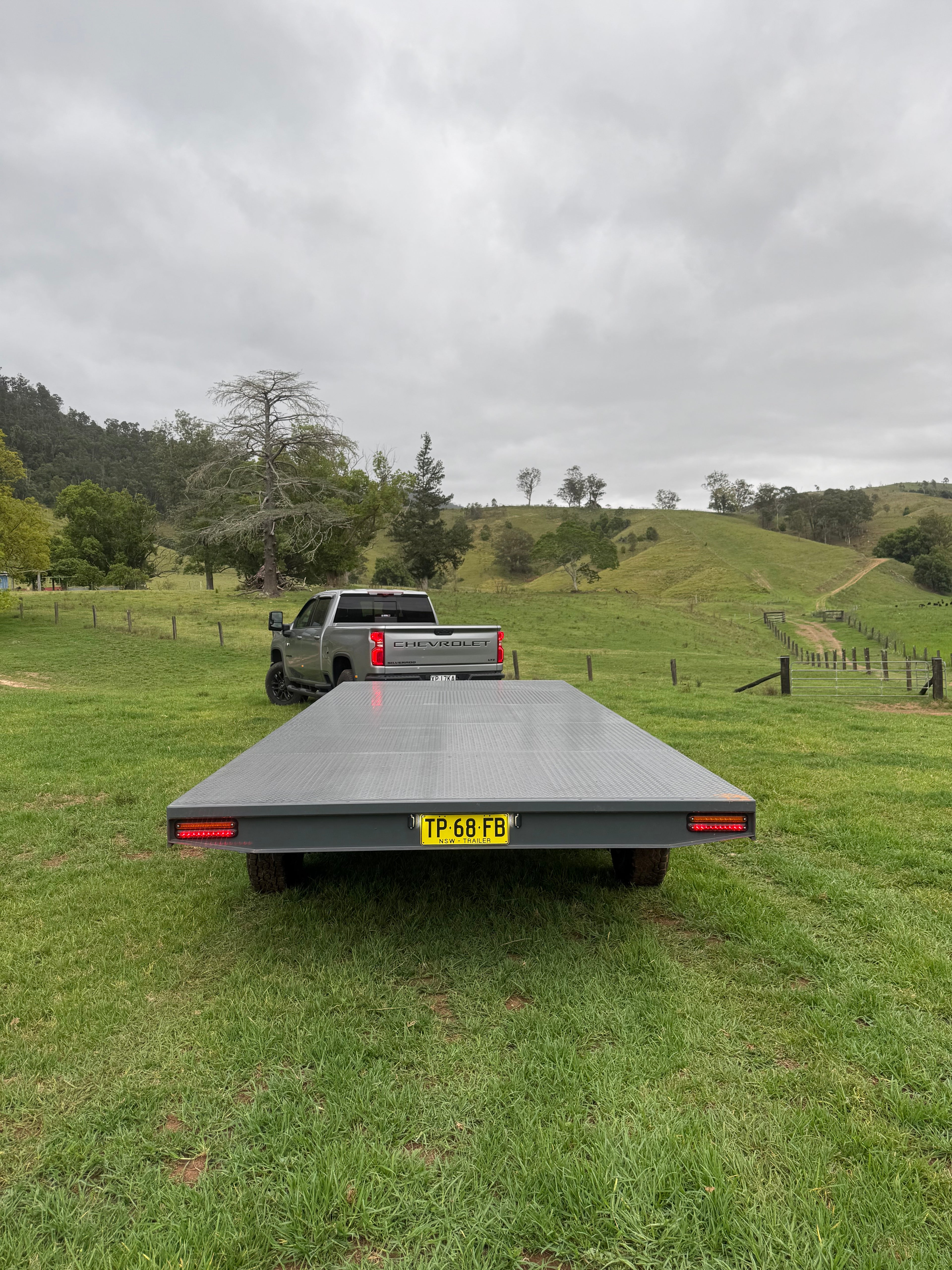 2026 CVHI Tri-axle Flat Top Trailer 4.5t ATM