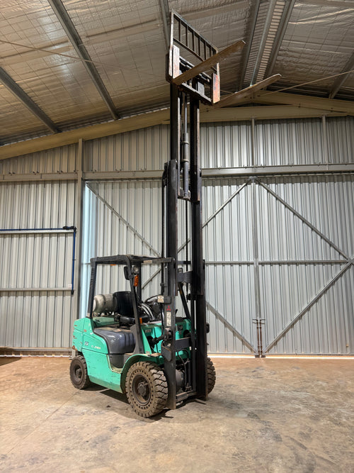 2005 Mitsubishi FG25N Forklift
