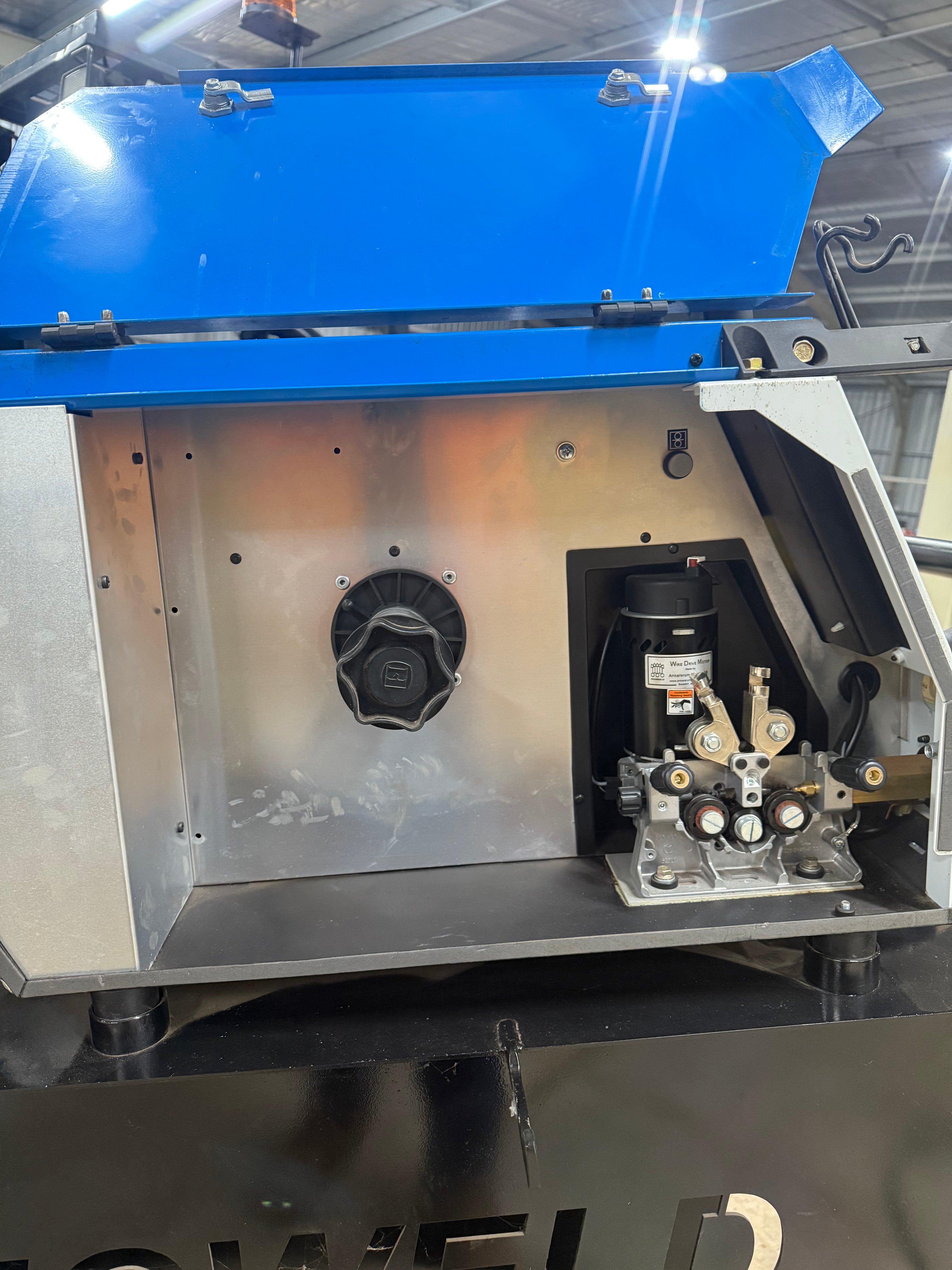 Cigweld 320SP Synergic Pulse MIG Welder