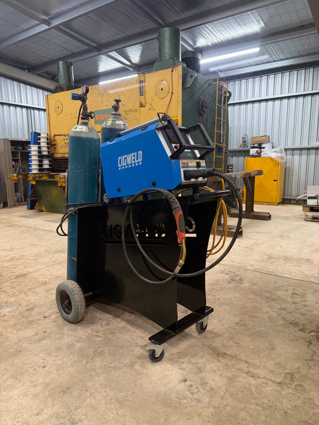 Cigweld 320SP Synergic Pulse MIG Welder