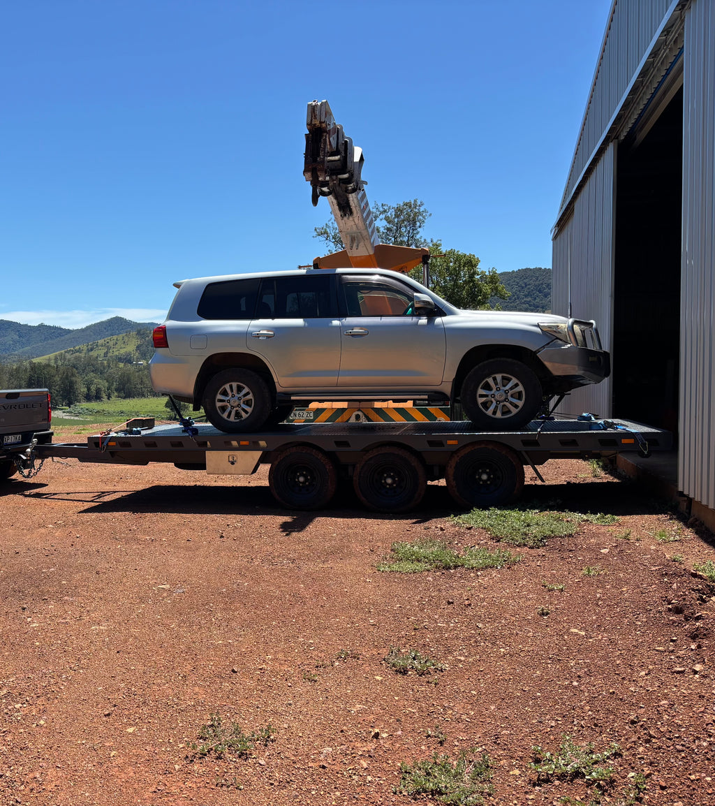 2026 CVHI Tri-axle Flat Top Trailer 4.5t ATM