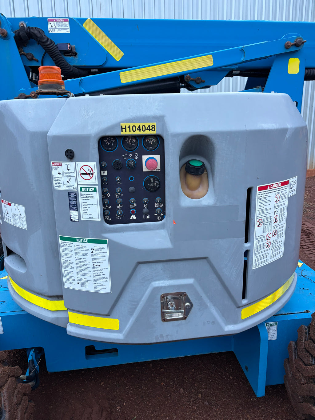 2016 Genie 4x4 EWP Z34/22 Diesel Knuckle Boom Lift