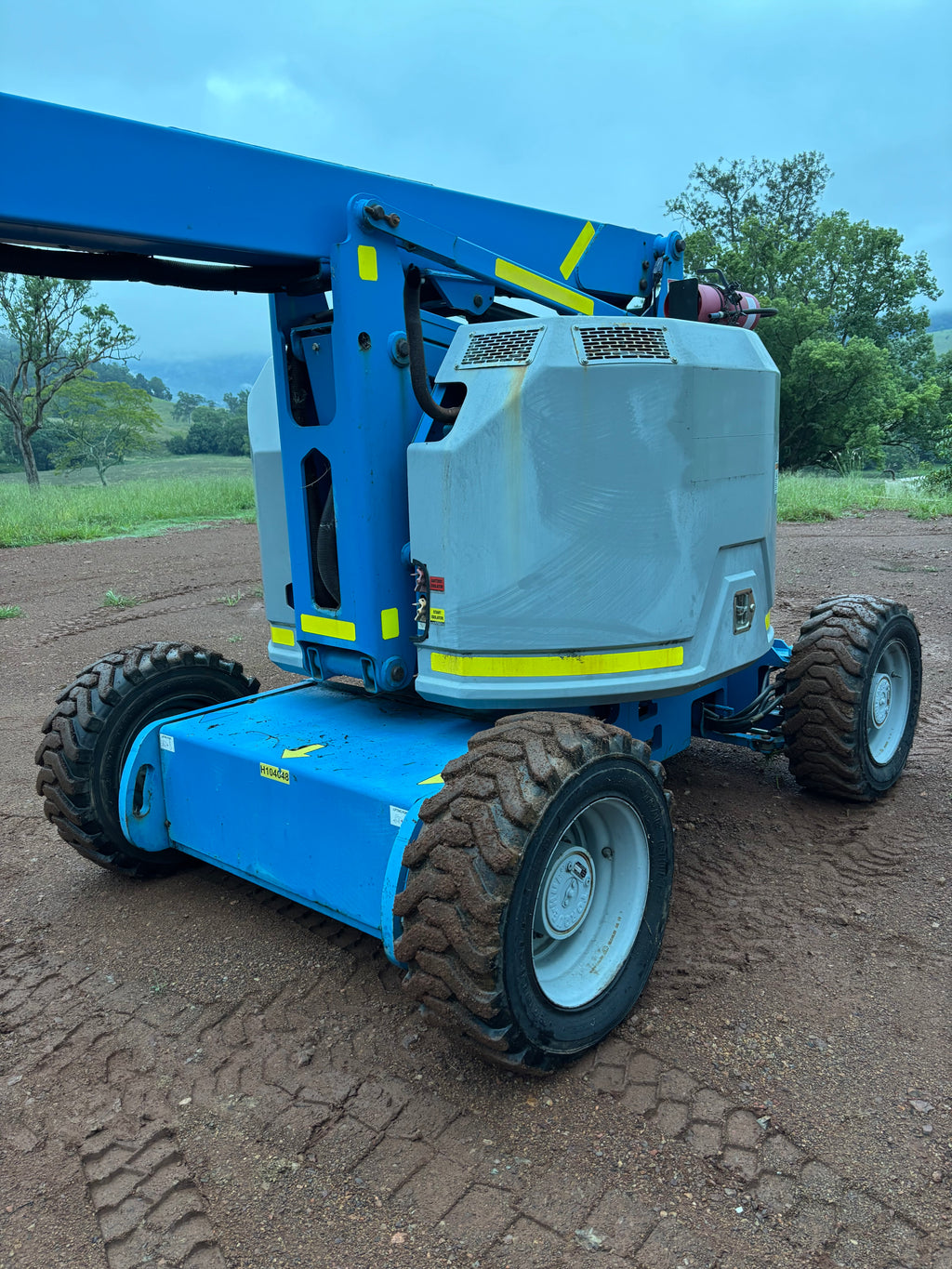 2016 Genie 4x4 EWP Z34/22 Diesel Knuckle Boom Lift